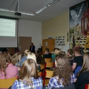 "Leibniz lädt ein" - Frau Dr. Kunz bei der 9b - 24.5.13